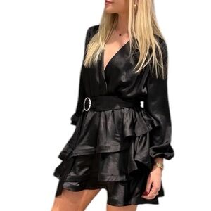 Elliatt Clementine Long Sleeve Ruffle Mini Dress Medium New Without Tags